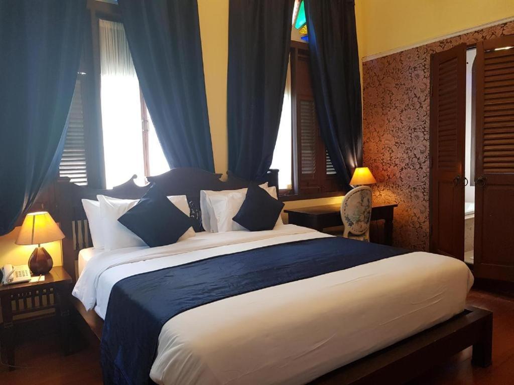 Готель Praya Palazzo (Adults Only) Бангкок Екстер'єр фото