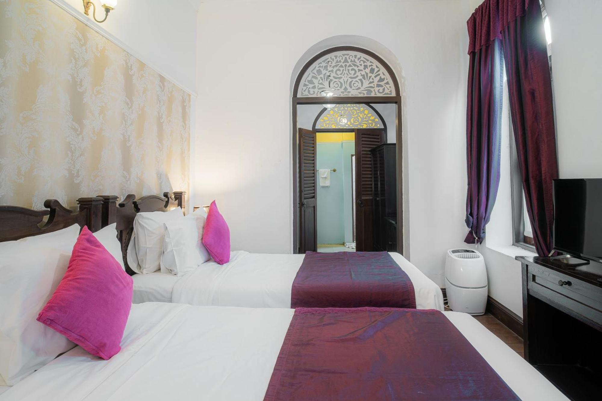Готель Praya Palazzo (Adults Only) Бангкок Екстер'єр фото